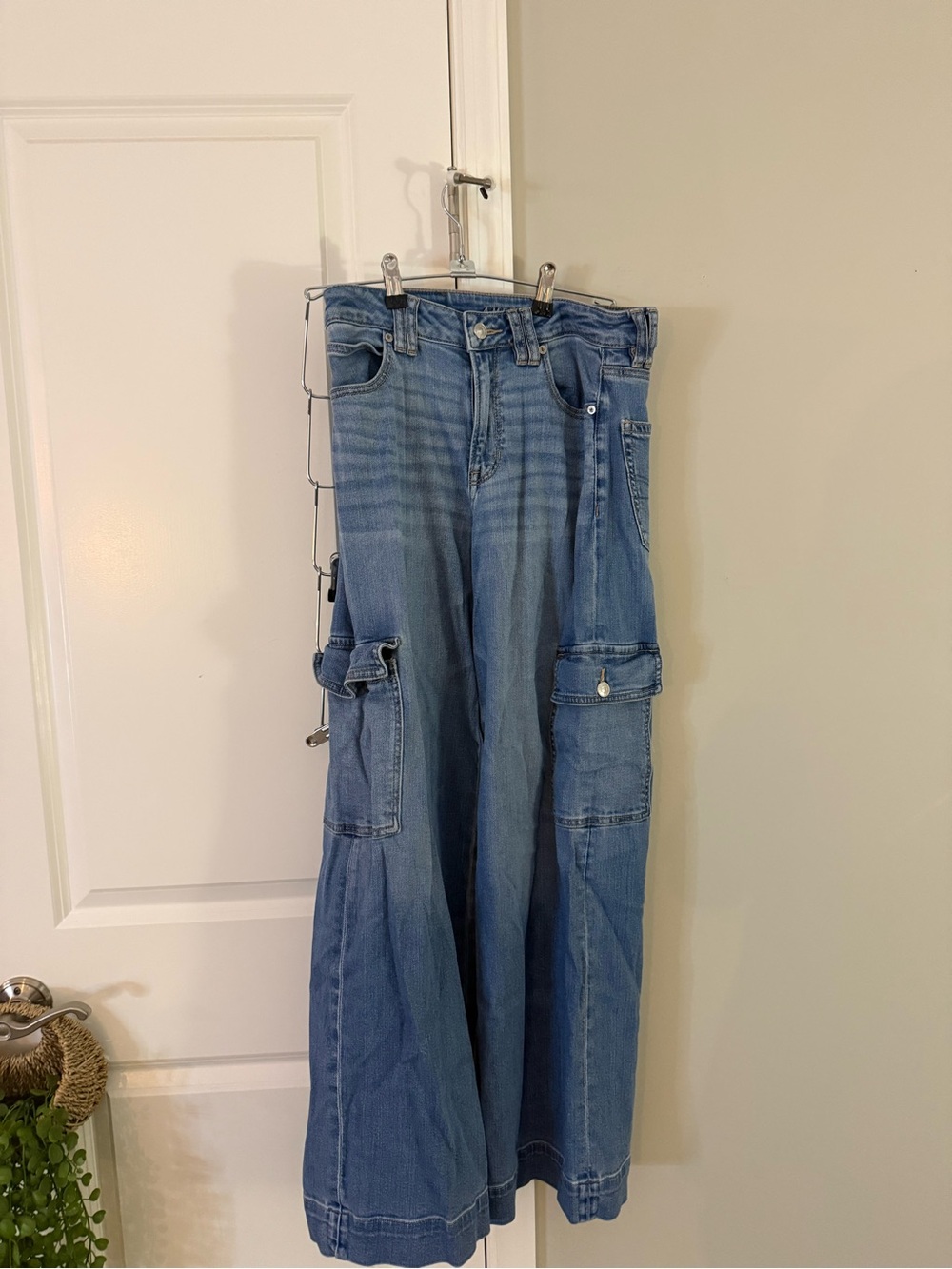 American Eagle Cargo Jeans